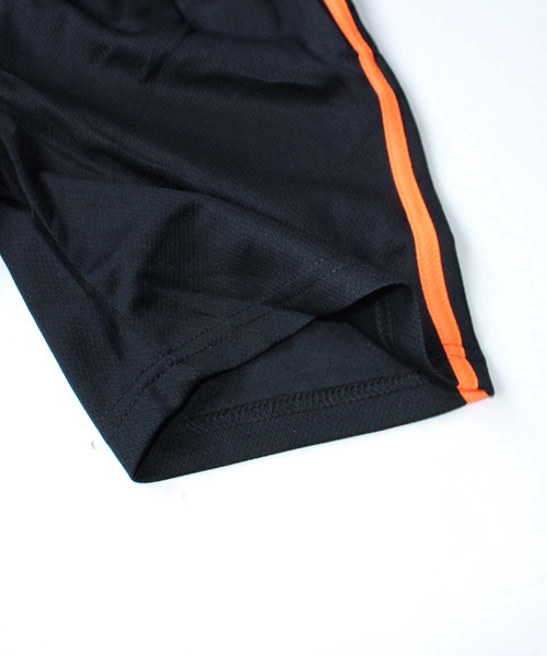 THE CASUAL（カジュアル）の「吸汗速乾2本ラインハーフパンツ キッズ（その他パンツ・キッズ・ブラック系その他/ブラック/イエロー/オレンジ/ネイビー/ブラック系その他2・120cm/130cm/140cm/110cm/150cm/160cm）」の19枚目の写真