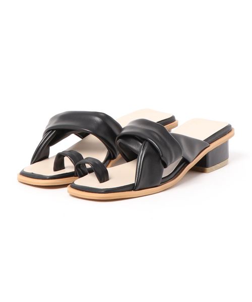 KOBE LETTUCE（コウベレタス）の「ソフトレザー調トングサンダル（サンダル・レディース・ホワイト/ブラック/オレンジ/モカ・LL/S/M/L）」の2枚目の写真