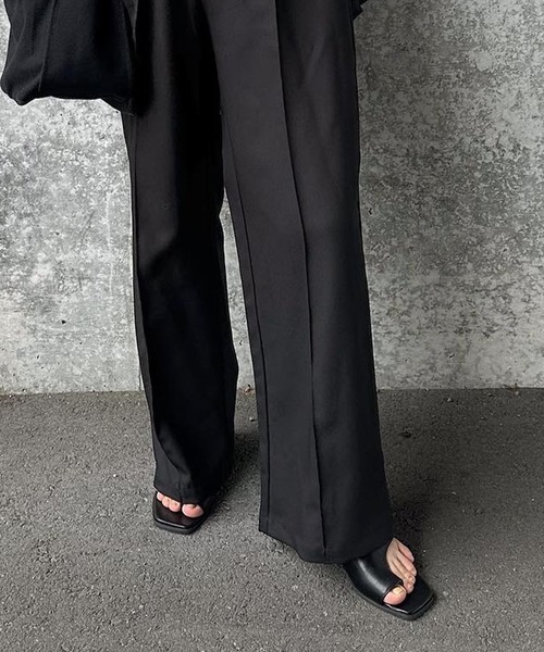 select MOCA（セレクトモカ）の「フェイクレザートングサンダル（サンダル・レディース・ブラック/グリーン/アイボリー/ダークブラウン・SMALL/MEDIUM/LARGE）」の21枚目の写真