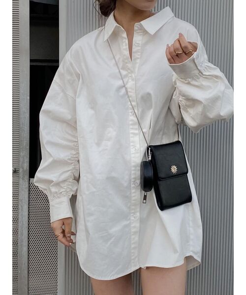EVRIS（エヴリス）の「SLIM MICRO BAG（ショルダーバッグ・レディース・ゴールド/ブラック・FREE）」の8枚目の写真