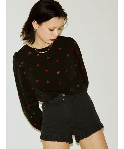 jouetie（ジュエティ）の「フラワー2WAYブラウス（シャツ/ブラウス・レディース・ブラック/グリーン/ベージュ・MEDIUM）」の2枚目の写真