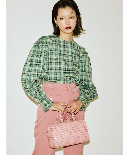 jouetie（ジュエティ）の「フラワー2WAYブラウス（シャツ/ブラウス・レディース・ブラック/グリーン/ベージュ・MEDIUM）」の4枚目の写真