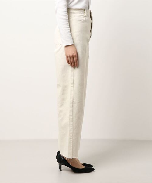 MATCH&more(マッチアンドモア)の「デニムストレートパンツ(デニムパンツ・レディース・パープル/ネイビー/オフホワイト/ブルー/グリーン・FREE)」の7枚目の写真