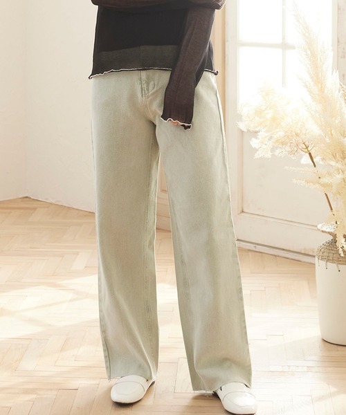 MATCH&more(マッチアンドモア)の「デニムストレートパンツ(デニムパンツ・レディース・パープル/ネイビー/オフホワイト/ブルー/グリーン・FREE)」の12枚目の写真