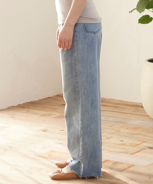 MATCH&more(マッチアンドモア)の「デニムストレートパンツ(デニムパンツ・レディース・パープル/ネイビー/オフホワイト/ブルー/グリーン・FREE)」の21枚目の写真