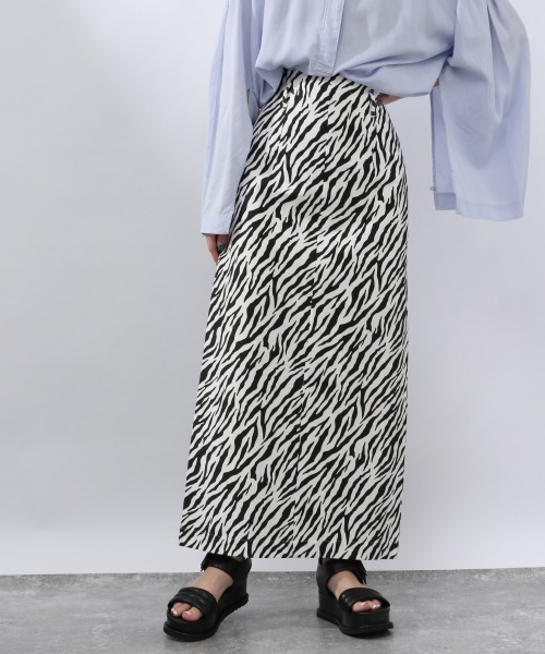 JEANASIS（ジーナシス）の「アソートハイウエストナロースカート/947854（スカート・レディース・ブラック/レオパード/レッド/ゼブラ・SMALL/MEDIUM）」の4枚目の写真