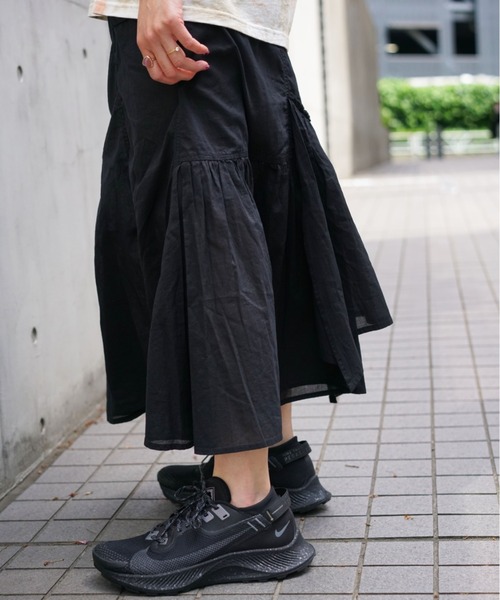 AVIREX（アヴィレックス）の「タイダイ イレギュラースカート/ TIE-DYED IRREGULAR SKIRT（スカート・レディース・ブラック/オフホワイト・FREE/SMALL/MEDIUM）」の7枚目の写真