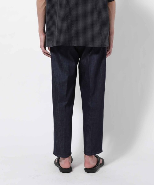 ADAM ET ROPE'（アダムエロペ）の「ライトオンスデニム アンクルテーパードパンツ（デニムパンツ・メンズ・ブルー系その他/ブラック系その他2・M/S/L）」の20枚目の写真