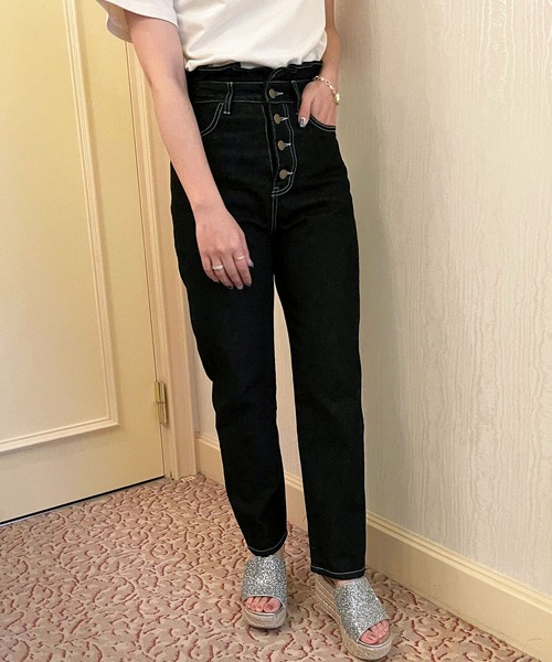 apres jour（アプレジュール）の「アプレロゴパッチテーパードデニム【ZOZOTOWN限定アイテム】【4AP】（デニムパンツ・レディース・ダークブルー/ブラック/オフホワイト/ピンク・X-LARGE/LARGE/SMALL/MEDIUM）」の13枚目の写真
