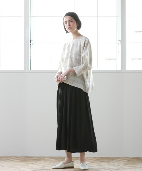 Pao de lo（パオデロ）の「サンドオリオンツイルギャザースカート（スカート・レディース・グレー/チャコールグレー/ブラック・9号/7号）」の4枚目の写真