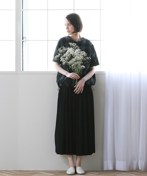 Pao de lo（パオデロ）の「サンドオリオンツイルギャザースカート（スカート・レディース・グレー/チャコールグレー/ブラック・9号/7号）」の7枚目の写真