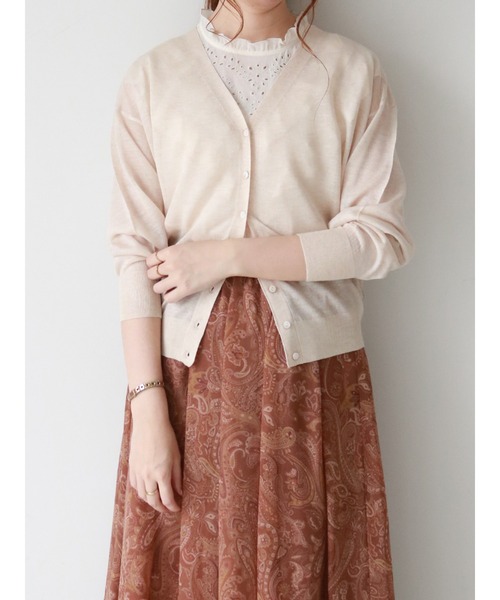 Te chichi（テチチ）の「Vネックカーディガン（カーディガン/ボレロ・レディース・ブラック/グレー/オフホワイト/ベージュ・ﾌﾘ-）」の4枚目の写真