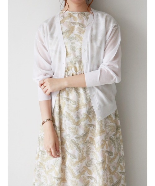 Te chichi（テチチ）の「Vネックカーディガン（カーディガン/ボレロ・レディース・ブラック/グレー/オフホワイト/ベージュ・ﾌﾘ-）」の2枚目の写真