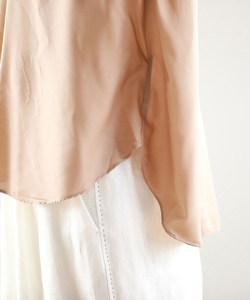 Pao de lo(パオデロ)の「【VOYAGE】サイロタイムレスポンチカットソー(Tシャツ/カットソー・レディース・ブラック/ベージュ/ネイビー・9号)」の10枚目の写真