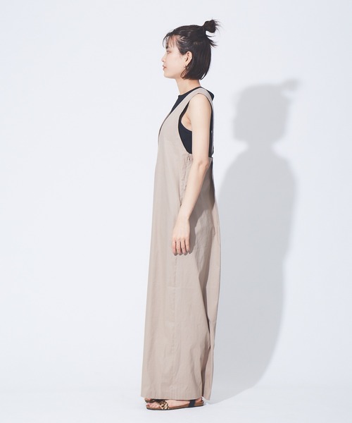 Rouge vif Anna(ルージュヴィフアンナ)の「バックタックオールインワン(つなぎ/オールインワン・レディース・サックスブルー/ベージュ/ブラック・フリー)」の13枚目の写真