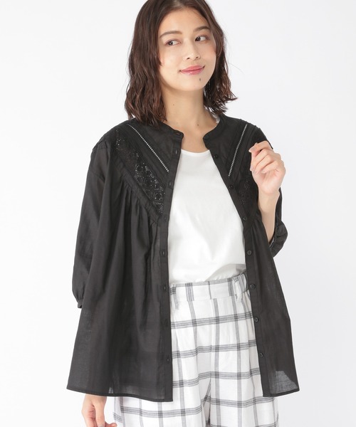 studio CLIP（スタディオクリップ）の「ダブルフロントレースブラウス（シャツ/ブラウス・レディース・ホワイト/ブラック/パープル・MEDIUM/LARGE）」の3枚目の写真