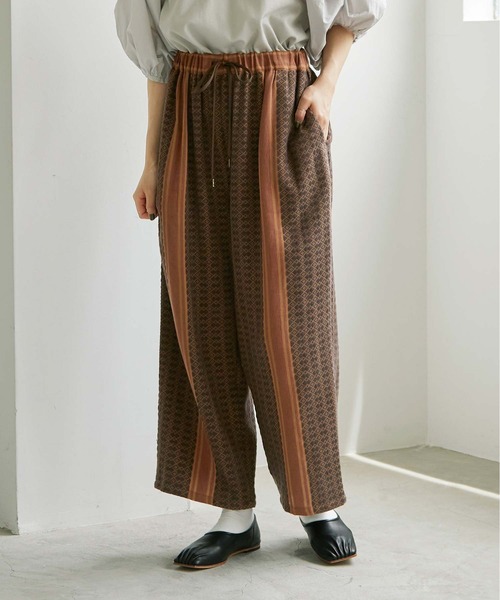 cardo fabrica(カルドファブリカ)の「コットンドビーストライプ イージーパンツ(その他パンツ・レディース・ブラウン・FREE)」の2枚目の写真