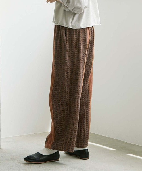 cardo fabrica(カルドファブリカ)の「コットンドビーストライプ イージーパンツ(その他パンツ・レディース・ブラウン・FREE)」の3枚目の写真