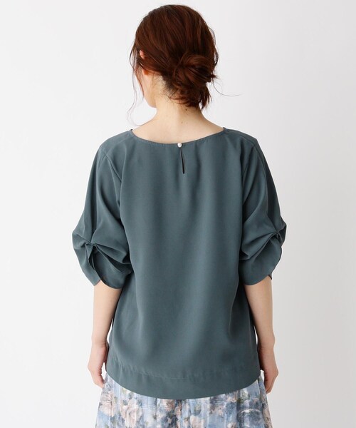 ITS'DEMO（イッツデモ）の「◆タックスリーブブラウス（シャツ/ブラウス・レディース・ブラック/グリーン/ベージュ・00）」の6枚目の写真