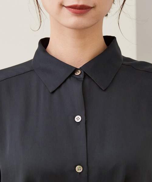 ROPE'(ロペ)の「テンセルサテンウエストタックワンピース(ワンピース・レディース・ネイビー/ブラウン・36/38)」の13枚目の写真