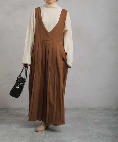 sakishimatokyo（サキシマトーキョー）の「【ZOZO限定】サキシマamp「Vネックジャンバースカート」（ジャンパースカート・レディース・ブラック/ダークブラウン/ライトブラウン・FREE）」の19枚目の写真