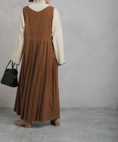 sakishimatokyo（サキシマトーキョー）の「【ZOZO限定】サキシマamp「Vネックジャンバースカート」（ジャンパースカート・レディース・ブラック/ダークブラウン/ライトブラウン・FREE）」の22枚目の写真