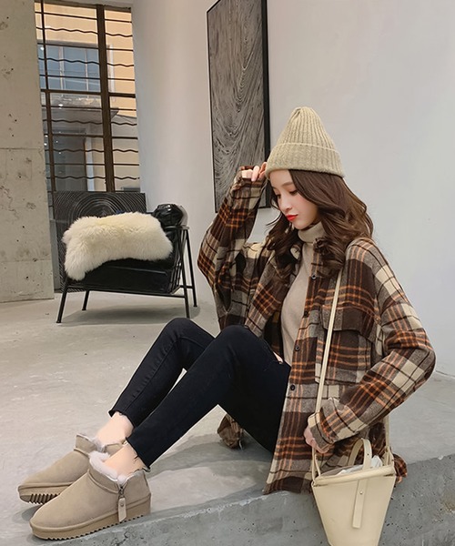 Girly Doll（ガーリードール）の「オーバーサイズチェック起毛シャツ（シャツ/ブラウス・レディース・ホワイト/ブラウン・FREE）」の8枚目の写真