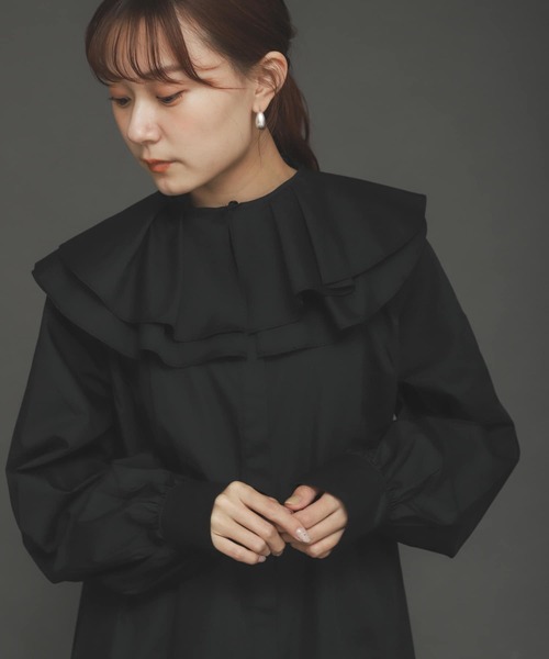 SENSE OF PLACE by URBAN RESEARCH（センスオブプレイスバイアーバンリサーチ）の「ビッグカラーシャツワンピース（ワンピース・レディース・オフホワイト/ブラック・ONE）」の19枚目の写真