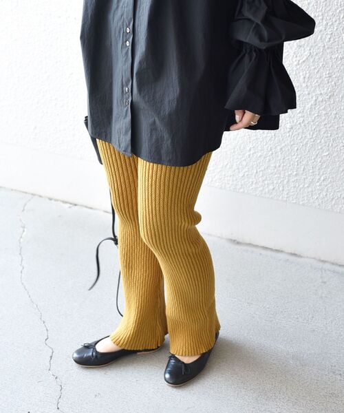 SHIPS(シップス)の「〈手洗い可能〉アイレットリブニットレギンスパンツ(レギンス/スパッツ・レディース・イエロー系その他2/ナチュラル/ブラック・ONE SIZE)」の17枚目の写真