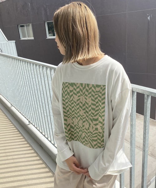 byYOUANCE（バイユアンス）の「グラフィックロンTEE（Tシャツ/カットソー・レディース・その他4/その他1/その他2/その他3・FREE）」の2枚目の写真