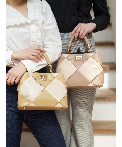 Darich（ダーリッチ）の「バイカラーキルティングハンドルバッグ（ハンドバッグ・レディース・ベージュ/イエロー・FREE）」の3枚目の写真