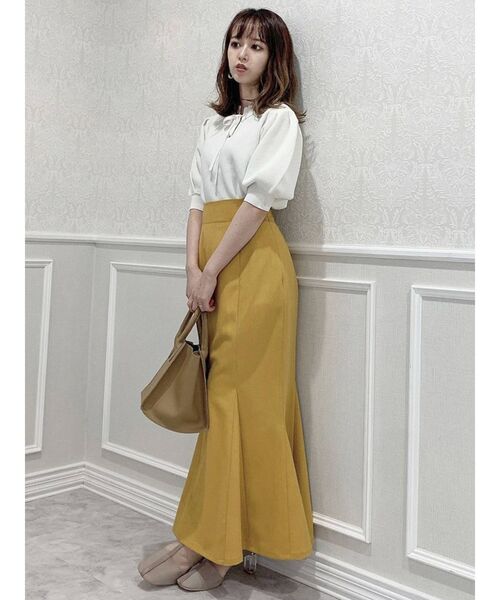 dazzlin(ダズリン)の「ハニカムリボンコンパクトトップス(ニット/セーター・レディース・オフホワイト/ブルー/マスタード/ブラック・FREE)」の9枚目の写真