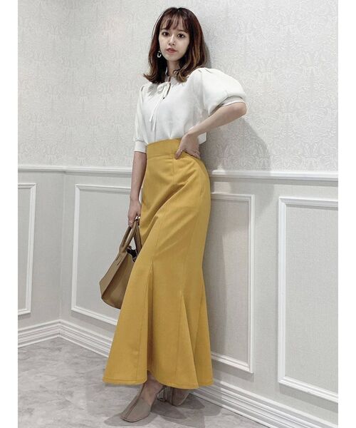 dazzlin(ダズリン)の「ハニカムリボンコンパクトトップス(ニット/セーター・レディース・オフホワイト/ブルー/マスタード/ブラック・FREE)」の7枚目の写真