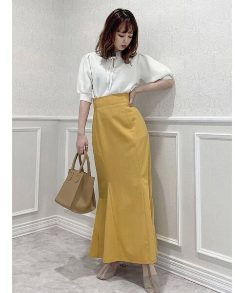 dazzlin(ダズリン)の「ハニカムリボンコンパクトトップス(ニット/セーター・レディース・オフホワイト/ブルー/マスタード/ブラック・FREE)」の12枚目の写真