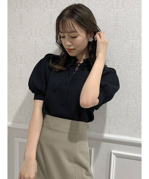 dazzlin(ダズリン)の「ハニカムリボンコンパクトトップス(ニット/セーター・レディース・オフホワイト/ブルー/マスタード/ブラック・FREE)」の22枚目の写真