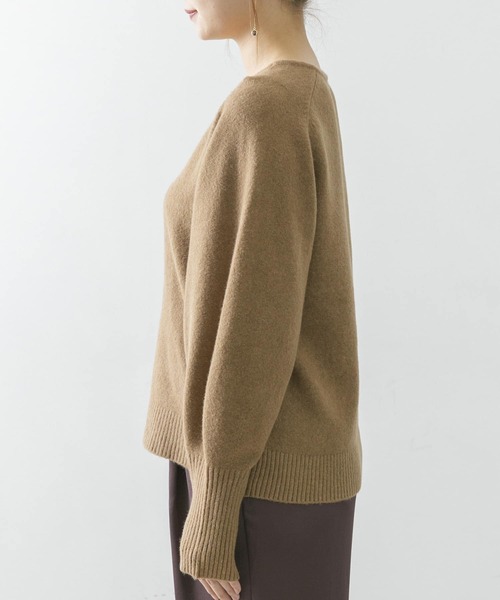 URBAN RESEARCH ROSSO（アーバンリサーチロッソ）の「ボリュームスリーブハイゲージニット（ニット/セーター・レディース・オフホワイト/キャメル/ライトブルー・FREE）」の18枚目の写真