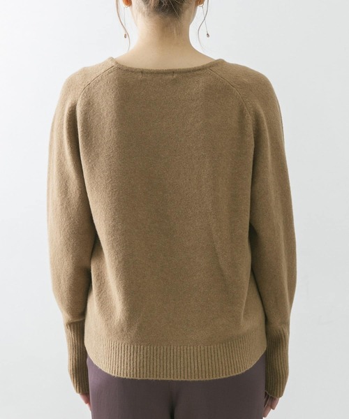 URBAN RESEARCH ROSSO（アーバンリサーチロッソ）の「ボリュームスリーブハイゲージニット（ニット/セーター・レディース・オフホワイト/キャメル/ライトブルー・FREE）」の19枚目の写真