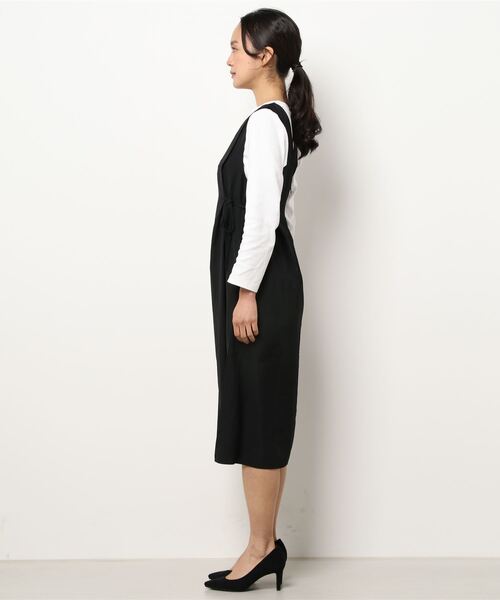 ECRIRE（エクリール）の「ｻｲﾄﾞﾘﾎﾞﾝVﾈｯｸﾛﾝｸﾞﾜﾝﾋﾟｰｽ（ベスト・レディース・ブラック/ネイビー/ベージュ・M）」の19枚目の写真