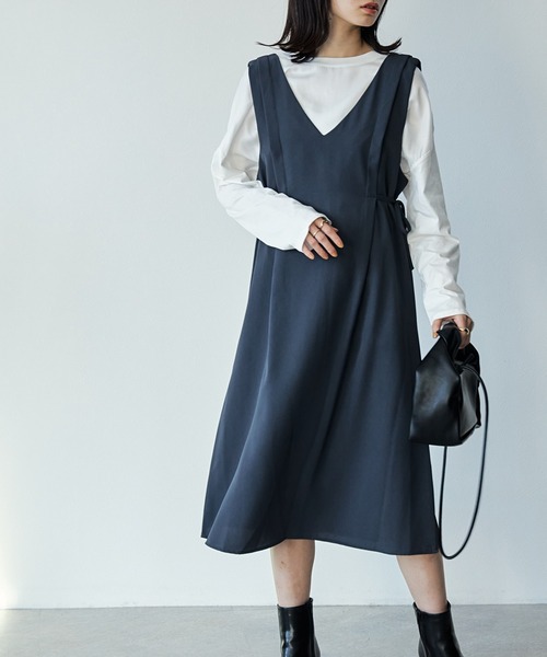 ECRIRE（エクリール）の「ｻｲﾄﾞﾘﾎﾞﾝVﾈｯｸﾛﾝｸﾞﾜﾝﾋﾟｰｽ（ベスト・レディース・ブラック/ネイビー/ベージュ・M）」の3枚目の写真