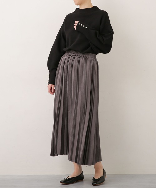 NANO universe（ナノユニバース）の「パールボタン変形スリーブニット（ニット/セーター・レディース・ホワイト/ブラック・FREE）」の5枚目の写真