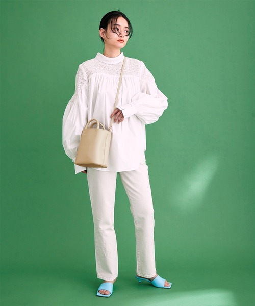 ADAM ET ROPE'（アダムエロペ）の「ダブルポケット2WAYバッグ（ショルダーバッグ・レディース・ブラック/ベージュ/オフホワイト/ブラック系その他・FREE）」の13枚目の写真