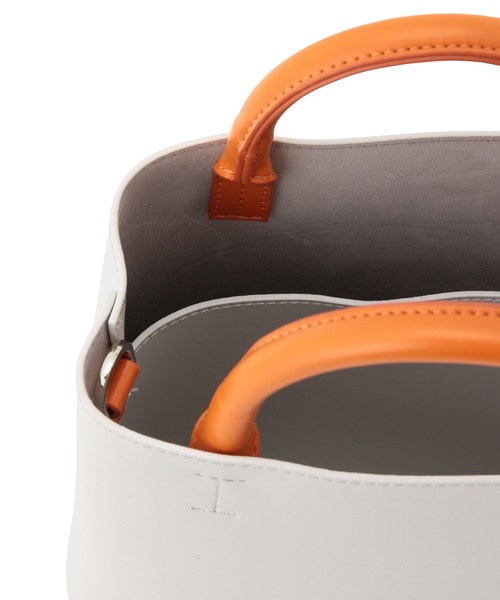 ADAM ET ROPE'（アダムエロペ）の「ダブルポケット2WAYバッグ（ショルダーバッグ・レディース・ブラック/ベージュ/オフホワイト/ブラック系その他・FREE）」の15枚目の写真