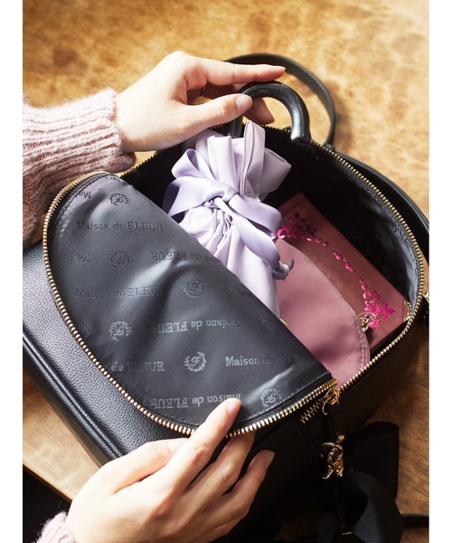 Maison de FLEUR（メゾンドフルール）の「リボンMリュック（バックパック/リュック・レディース・ブラック/ピンク・FREE）」の3枚目の写真