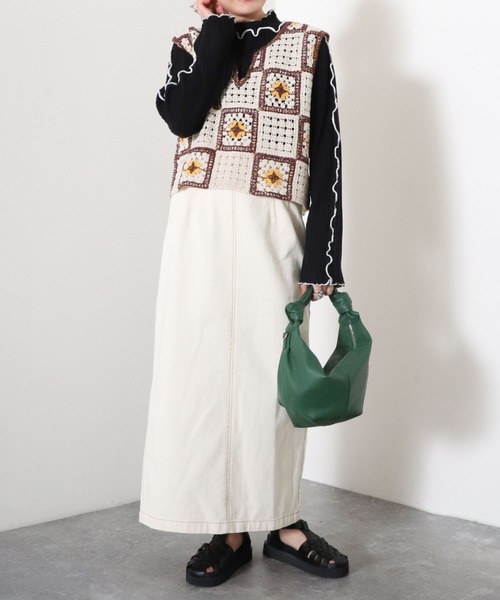 archives（アルシーヴ）の「メローインナーニット（ニット/セーター・レディース・ブラック/オフホワイト/オレンジ・MEDIUM）」の7枚目の写真