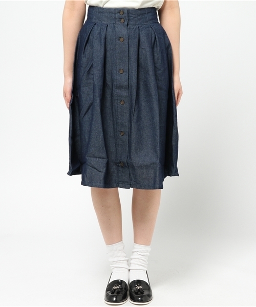 WEGO（ウィゴー）の「WEGO/デニム前ボタンタックスカート（デニムスカート・レディース・インディゴブルー/ダークインディゴブルー・FREE）」の3枚目の写真
