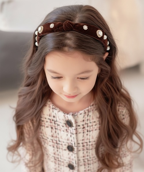 Rora(ローラ)の「マリー リボンカチューシャ(2color)(カチューシャ・キッズ・チョコ/ブラック・FREE)」の12枚目の写真