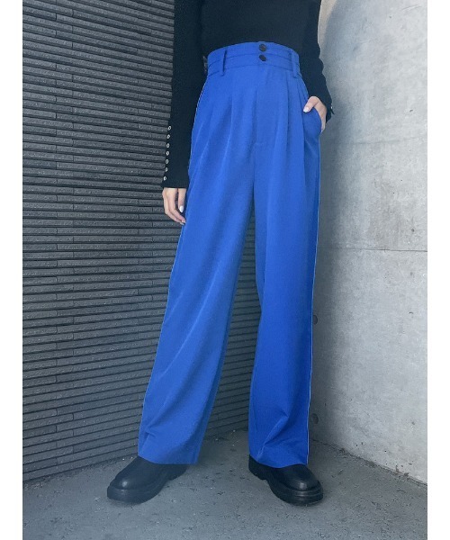 ENVYM（アンビー）の「ダブルベルトスラックスＰＴ（スラックス・レディース・ベージュ/ブラック/ブルー/グレー・FREE）」の4枚目の写真