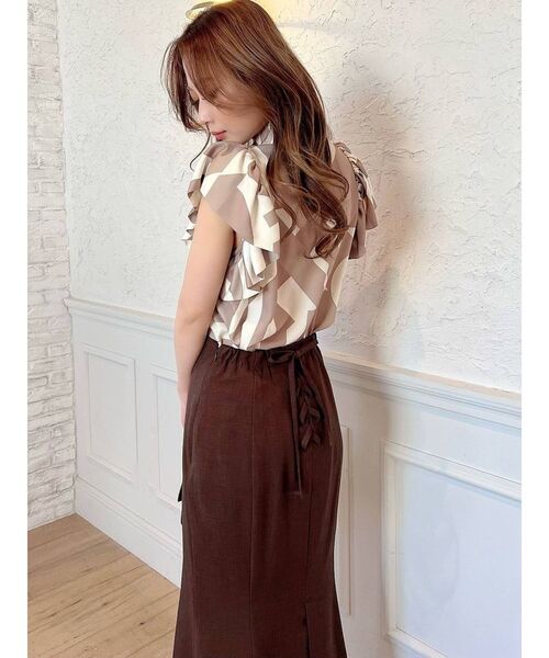 RESEXXY(リゼクシー)の「ニュアンスパターンラッフルシャツ(シャツ/ブラウス・レディース・ブラック/ピンク/ブルー/ベージュ・FREE)」の10枚目の写真