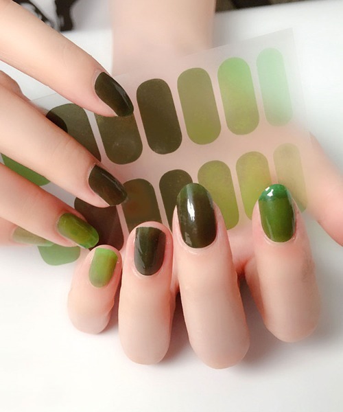 Doux Belle（ドゥーベル）の「貼るだけネイルシール シンプルな色合い（ネイルシール/ネイルチップ・レディース・その他5/D/L/T/A/F/N/V/その他1/H/P/X/その他2/I/Q/Y/その他4/C/K/S/その他6/E/M/U/G/O/W/その他3/B/J/R/Z・FREE）」の13枚目の写真