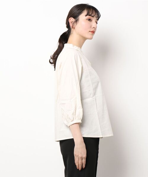 ehka sopo（エヘカソポ）の「スタンドフリル七分袖ブラウス（シャツ/ブラウス・レディース・オフホワイト/キナリ・ﾌﾘ-）」の3枚目の写真